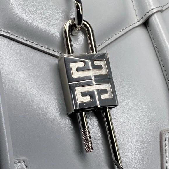 Givenchy Antigona Lock Shoulder Bag - Picture 7 of 16